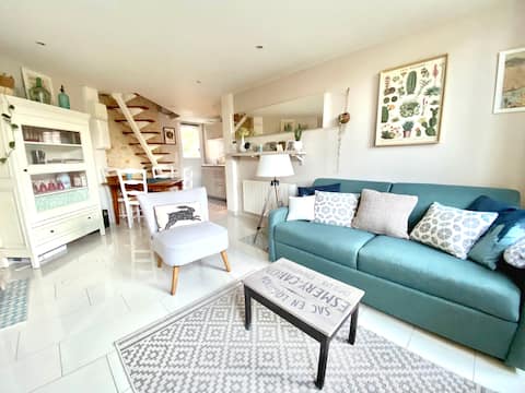 Top performing Airbnb: L'atelier Vert-Doré, duplex 30 M. from the beach in Hermanville Sur Mer