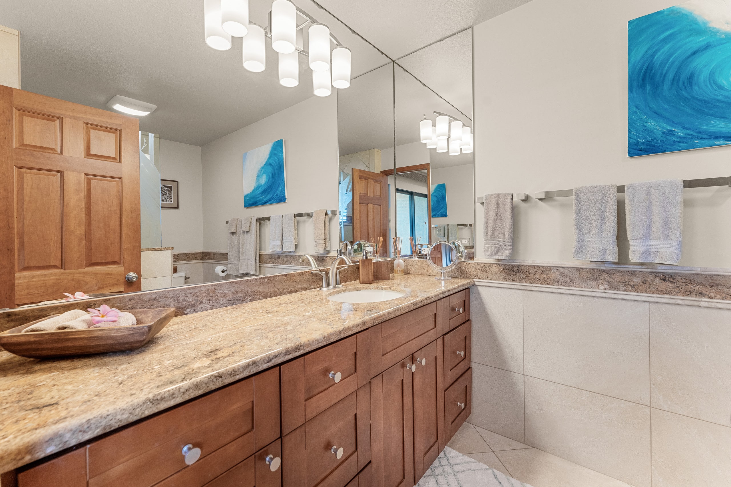 Condo in Kihei · ★4.93 · 2 bedrooms · 4 beds · 2 private baths - Image 38