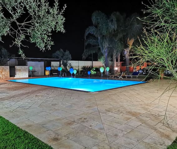 Casetta in pietra, relax in villa piscina Salento