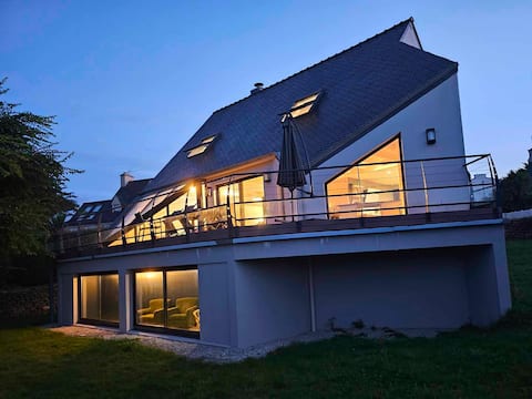 Le Conquet, the Iroise Sea is yours.