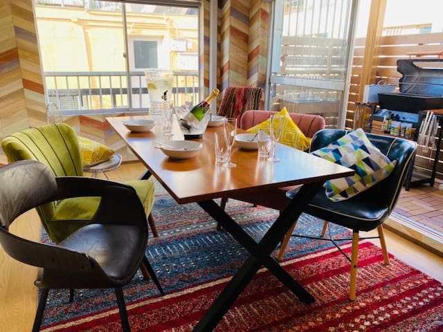 屋上付き！大人数BBQやホームパーティーもできる遊べるホテル！屋根付きなので雨でも安心！