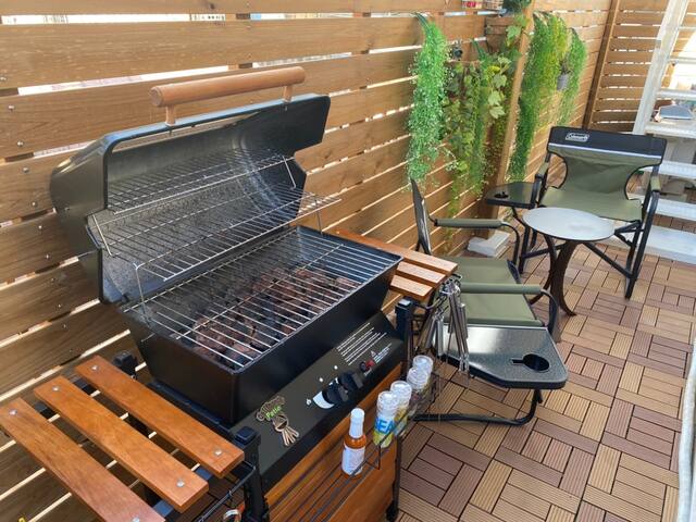 屋上付き！大人数BBQやホームパーティーもできる遊べるホテル！屋根付きなので雨でも安心！ gallery image 2