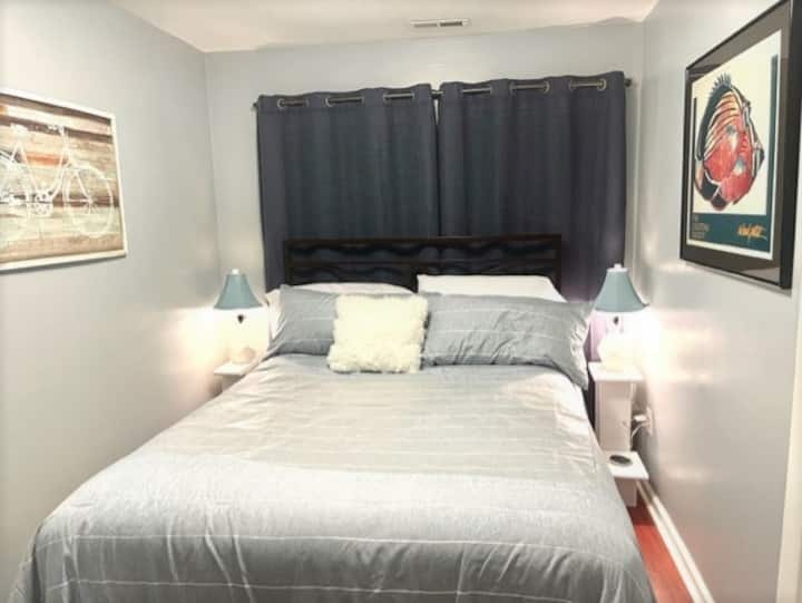 Bisikleta Blue room na may komportableng Queen Sterns & Foster mattress