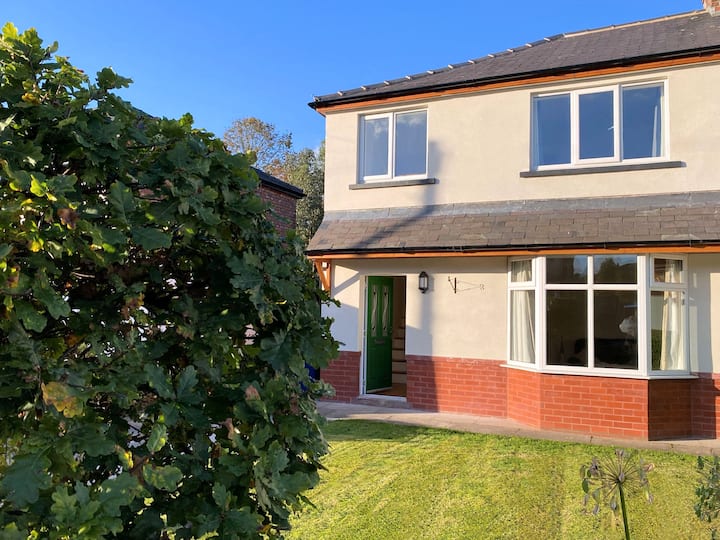 Leyland Vacation Rentals & Homes England, United Kingdom Airbnb