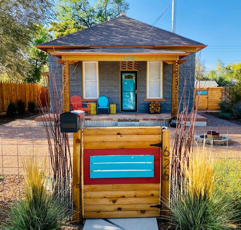 Vibrant Mid-Century Modern Home -Downtown Florence