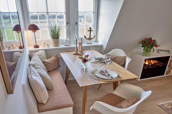 Moderne Strandvilla mit Pool
