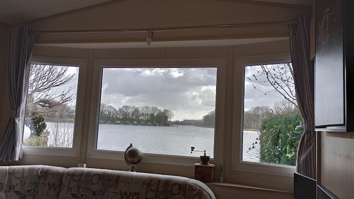 Mooie Stacaravan Met (Vis) Steiger Twentekanaal - Enschede