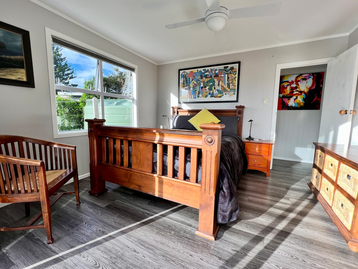 Спална соба 2 - главна куќа 