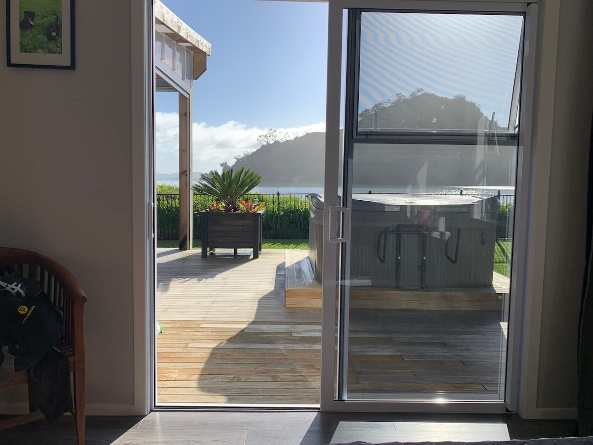 Спална соба2 - поглед од креветот