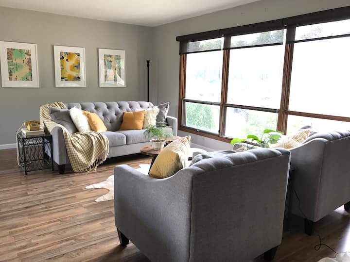 Larchwood Holiday Rentals & Homes Iowa, United States Airbnb