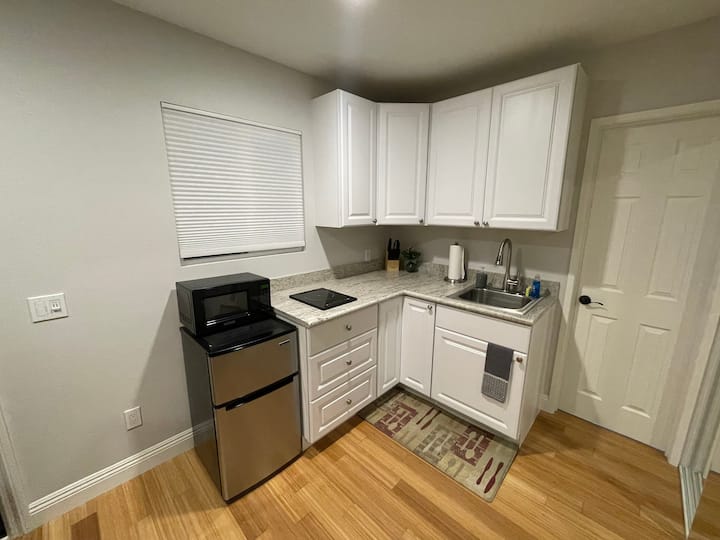 Lovely Studio Close To Disneyland - Anaheim, CA
