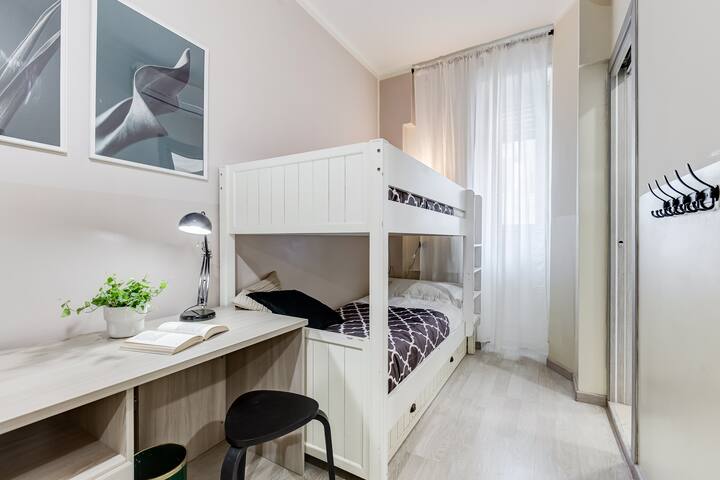 BDC – Prestige 3Bdr 3Bath in Monti District gallery image 5