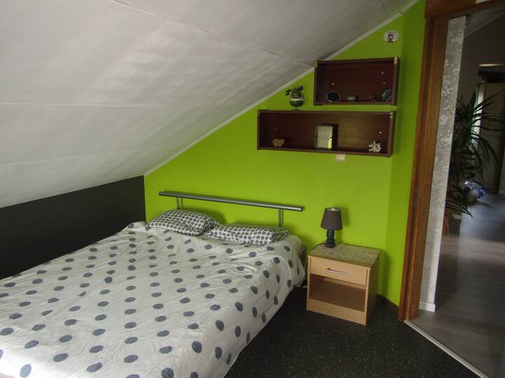 Francorchamps. Chambre Double à 700 M Du Circuit - Stavelot