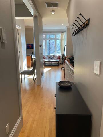 South End 1800sqft 2BR Audiophile Paradise gallery image 3