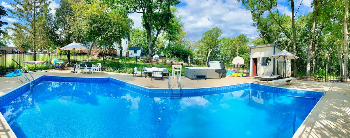 Rustic Farmhouse with Sweeping Forest Views gallery image 2