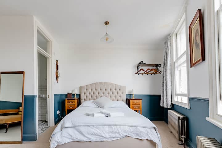 Georgian En-suite Private Bedroom Near City Centre - Bristol