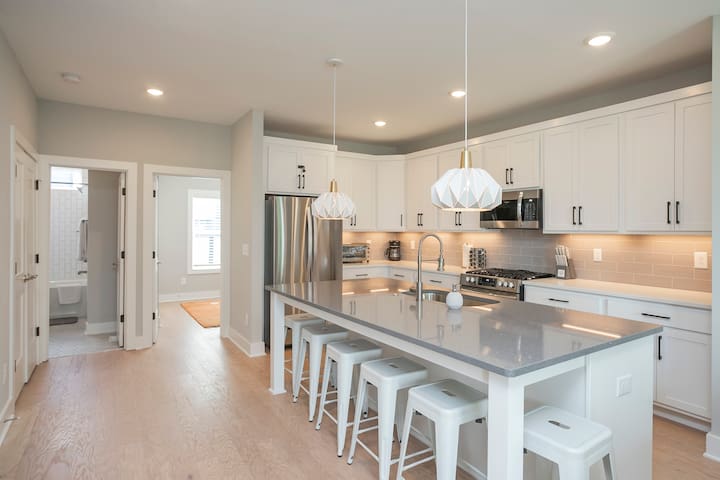 NEW East Nashville Townhouse – Close to downtown gallery image 4