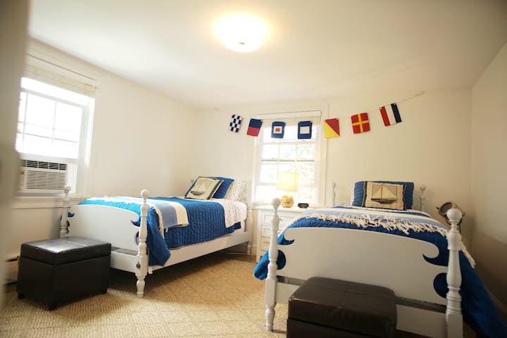 Bedroom #4 
Two twin beds