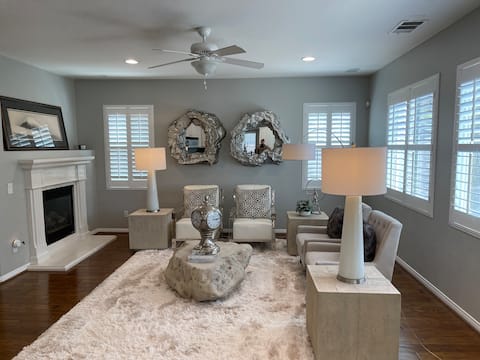 Sophisticated Stay, Serene Setting