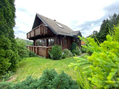 Log house time with fireplace, large balcony and valley view
