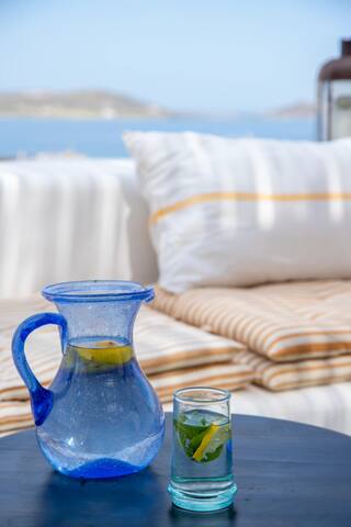 Naousa Villa with pool, garden and view gallery image 5