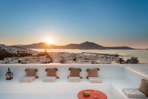 Naousa Villa with pool, garden and view