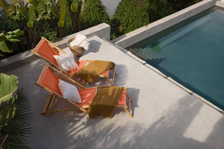 Naousa Villa with pool, garden and view gallery image 3