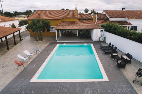 Private Villa, swim.Pool, barbecue! Amazing garden