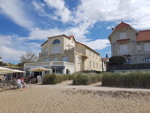 Beachfront Apartement