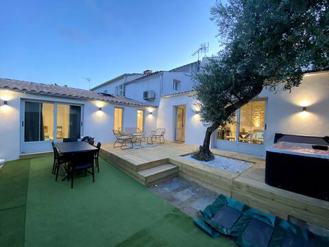 Charming house with a hot tub