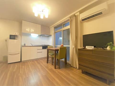 3-minute walk from Nagahoribashi Station