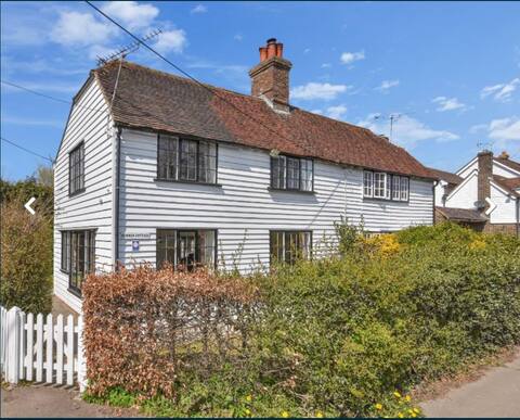 Summer Cottage, lovely light period home