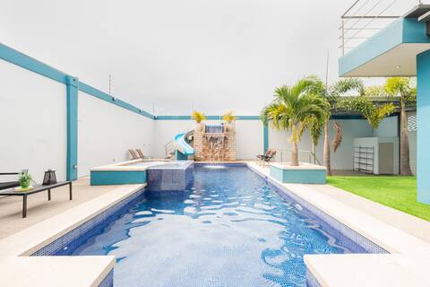 Luxury in your Home, private Pool and Jacuzzi.