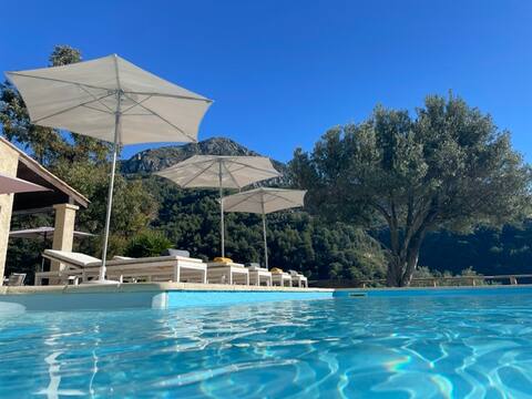 Villa Monti: Luxury Private Villa with pool