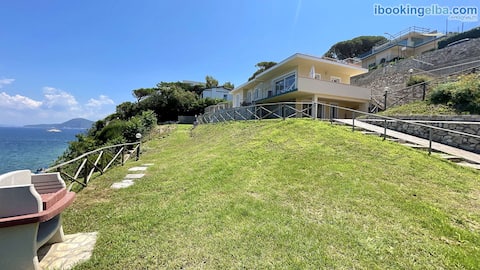 Villa Costa Bianca - with beautiful sea view