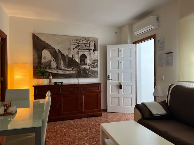 Aloha Sevilla managed Airbnb listing 3