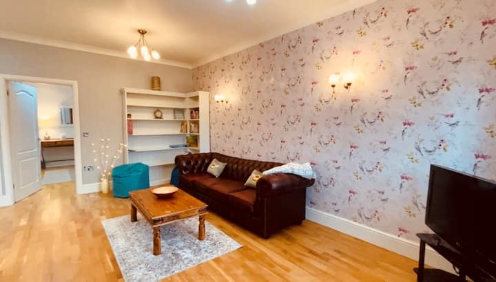 Lovely Two Bedroom Detached Guest House In Nunney. - Frome
