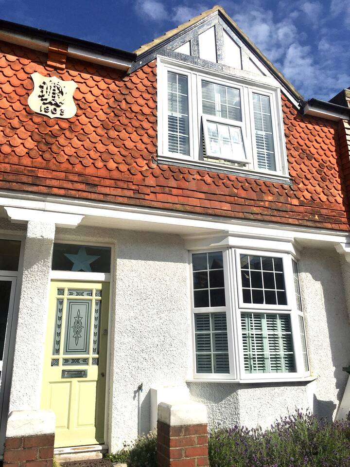 500+ Eastbourne Holiday Cottages Houses and Apartments Airbnb