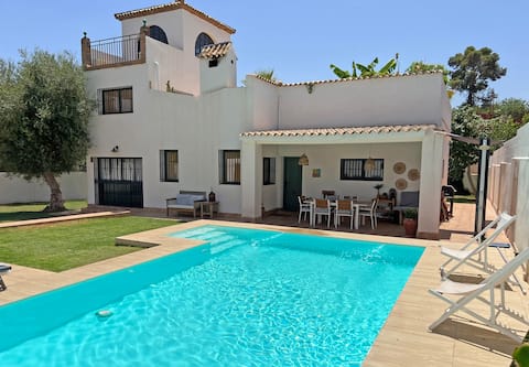 Holiday house with pool in Seville southern Spain