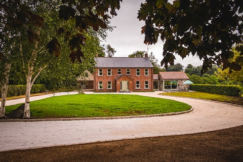 Ballyheifer House - a beautiful 5 bedroom home.
