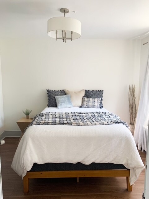 Dormitorio estilo estudio,
por lo tanto... No hay dormitorio privado 