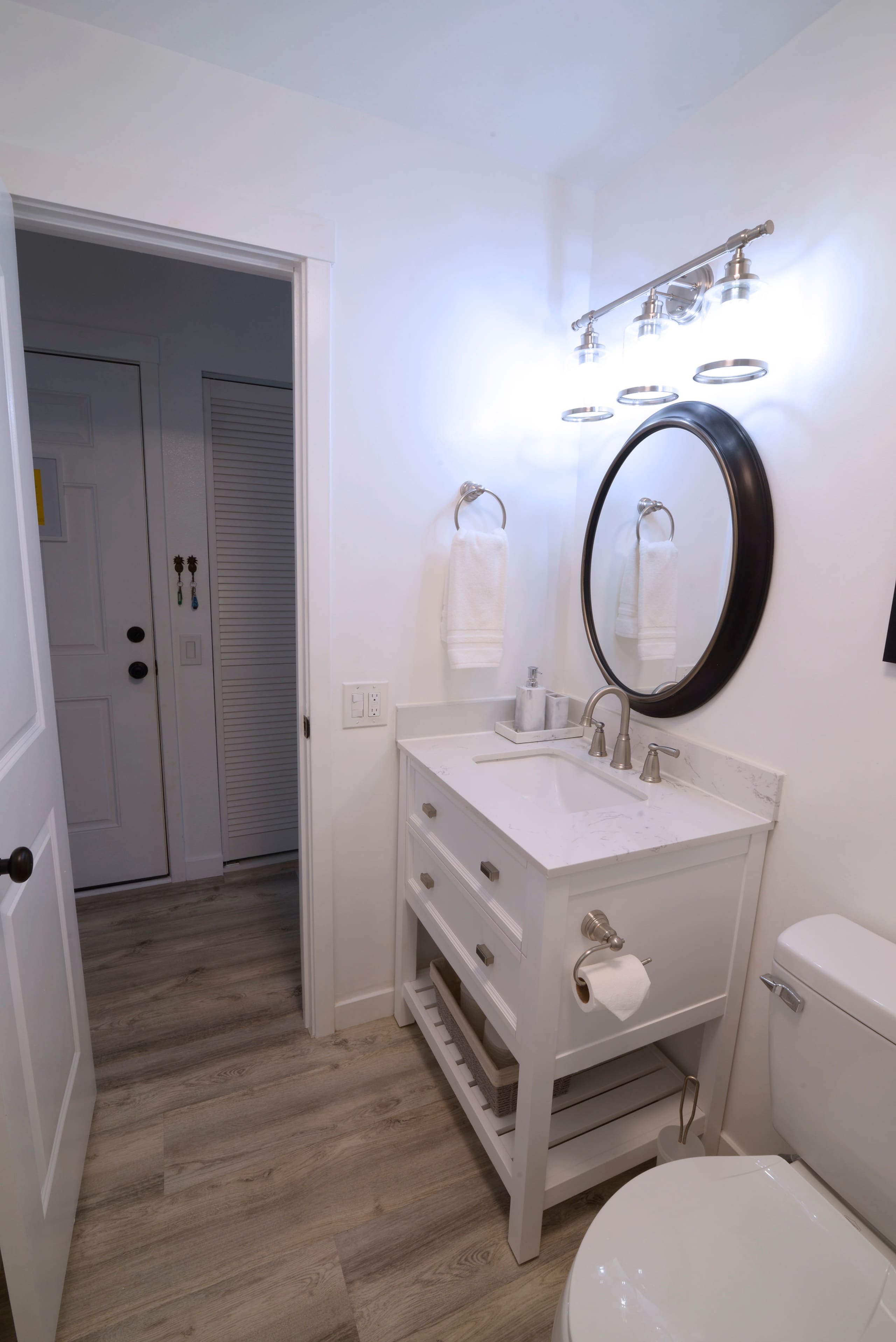 Condo in Kailua-Kona · ★4.93 · 1 bedroom · 2 beds · 1 private bath - Image 13