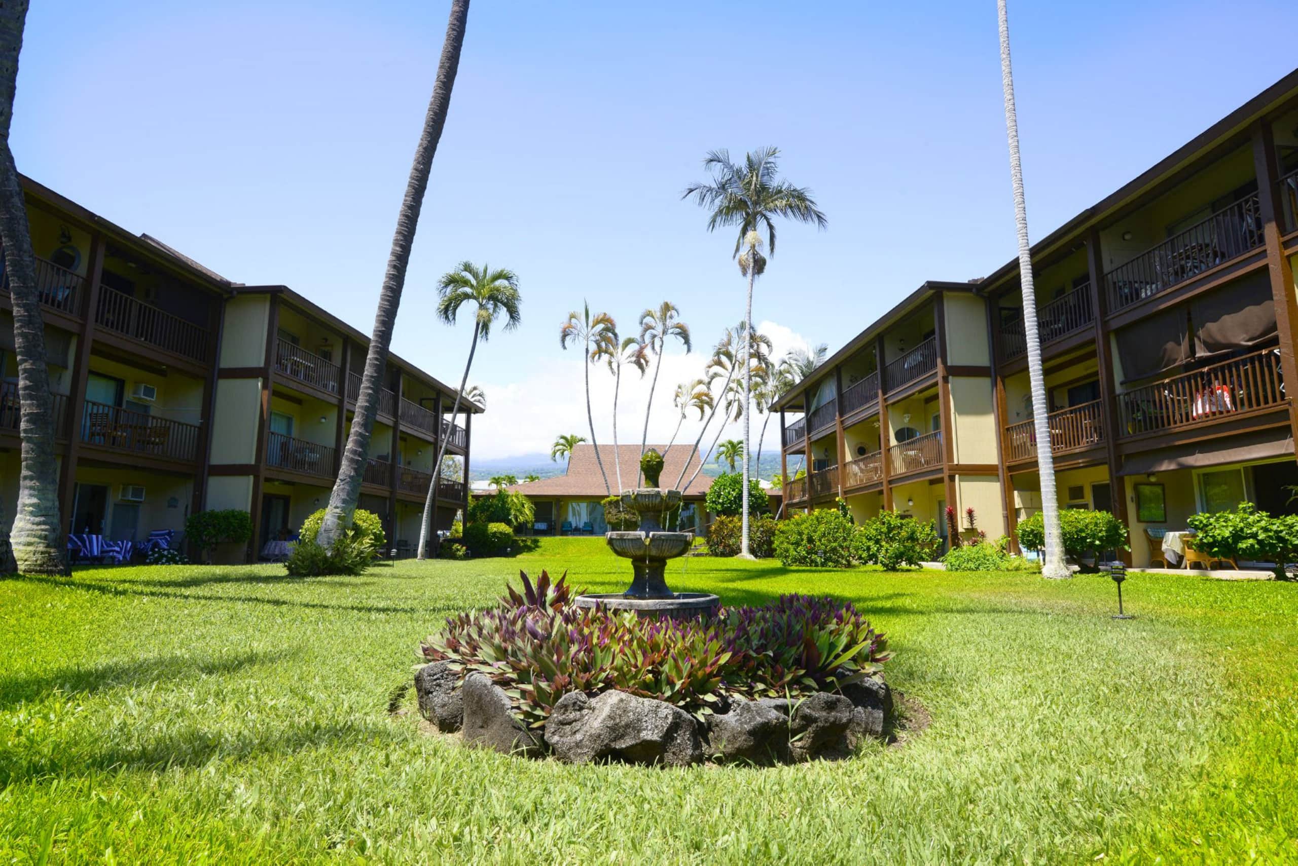Condo in Kailua-Kona · ★4.93 · 1 bedroom · 2 beds · 1 private bath - Image 23