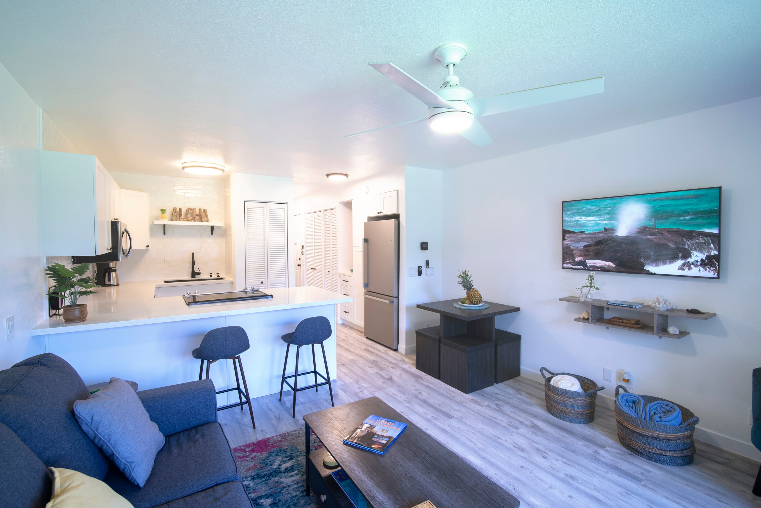 Condo in Kailua-Kona · ★4.93 · 1 bedroom · 2 beds · 1 private bath - Image 2