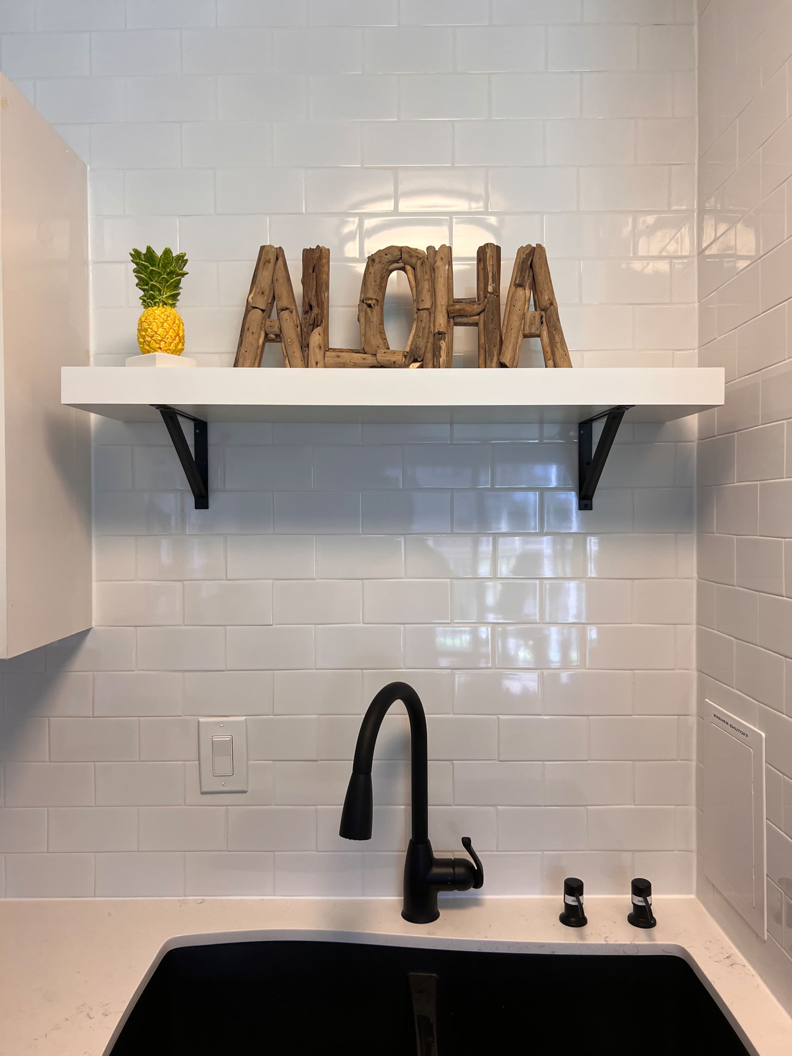 Condo in Kailua-Kona · ★4.93 · 1 bedroom · 2 beds · 1 private bath - Image 7