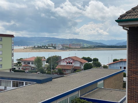 Apartment in Santoña with the bay view