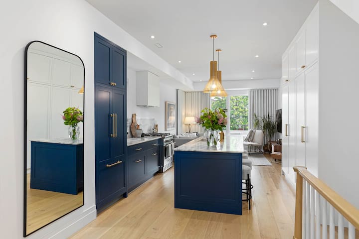 Revival House-Cozy Townhome with Patio, EV Charger