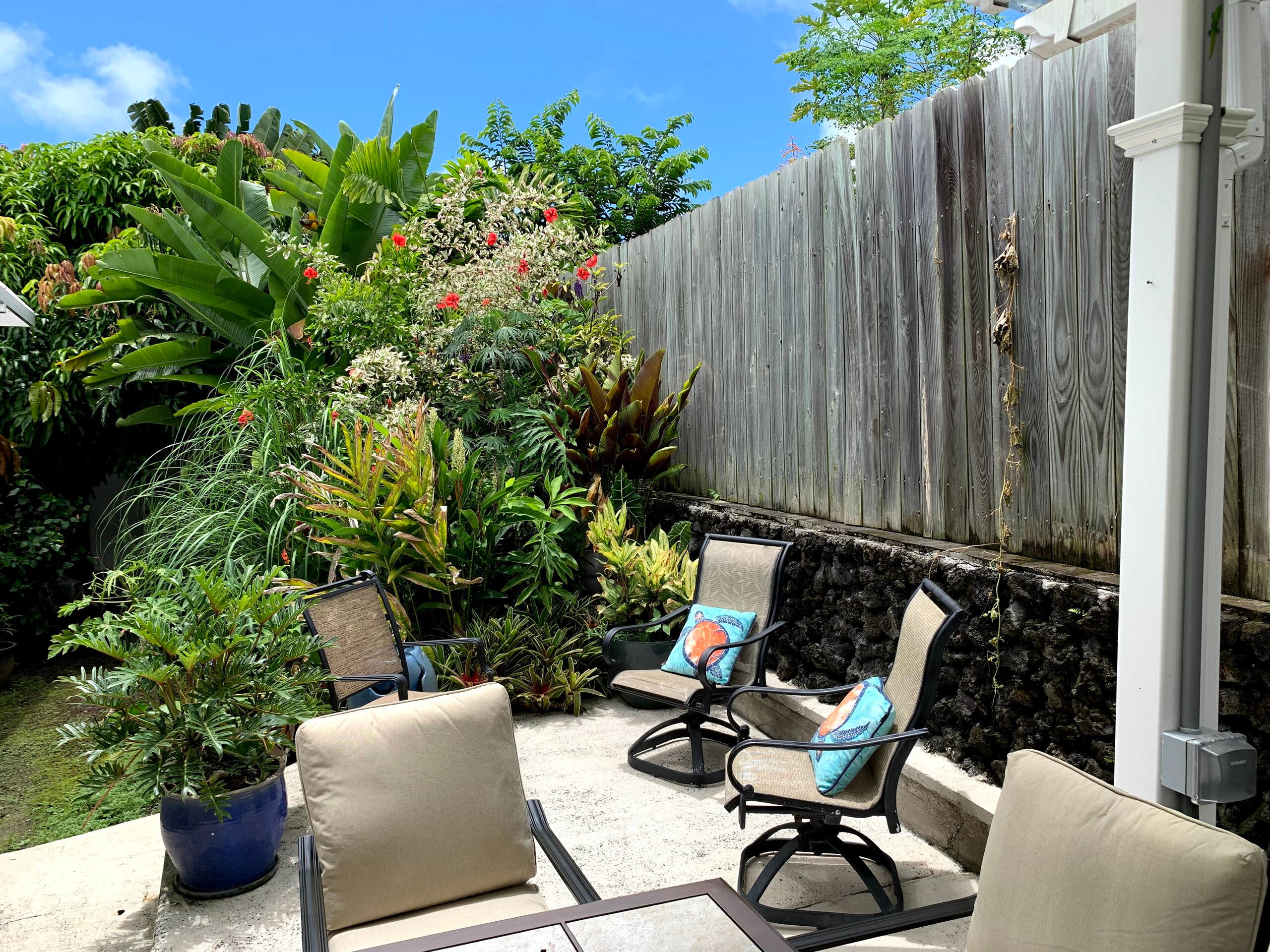 Home in Kailua-Kona · ★4.93 · 3 bedrooms · 3 beds · 2 private baths - Image 11