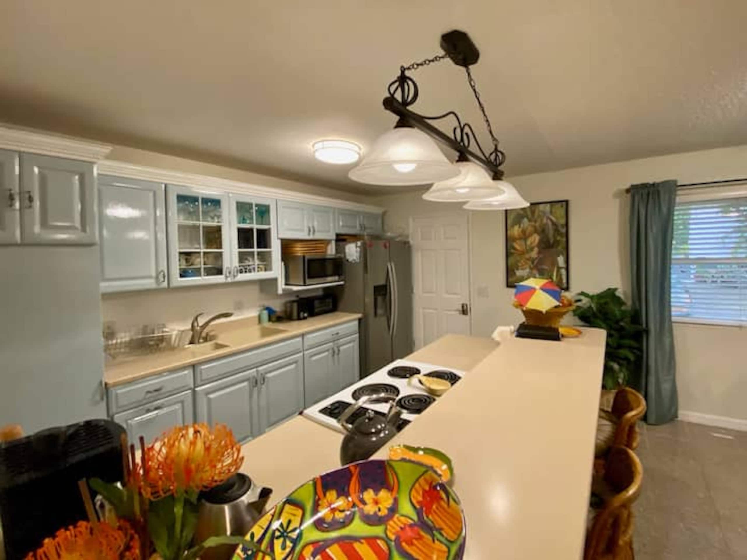 Home in Kailua-Kona · ★4.93 · 3 bedrooms · 3 beds · 2 private baths - Image 2