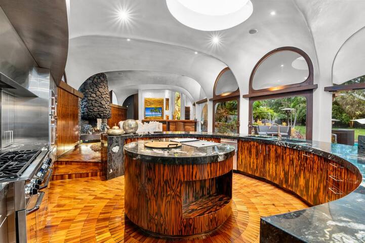 Iconic La Jolla $10M Estate | Upscale Events gallery image 5